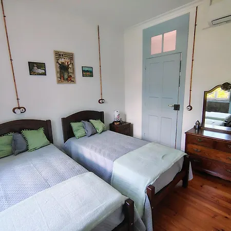 Casa Folhas Novas Nyaraló